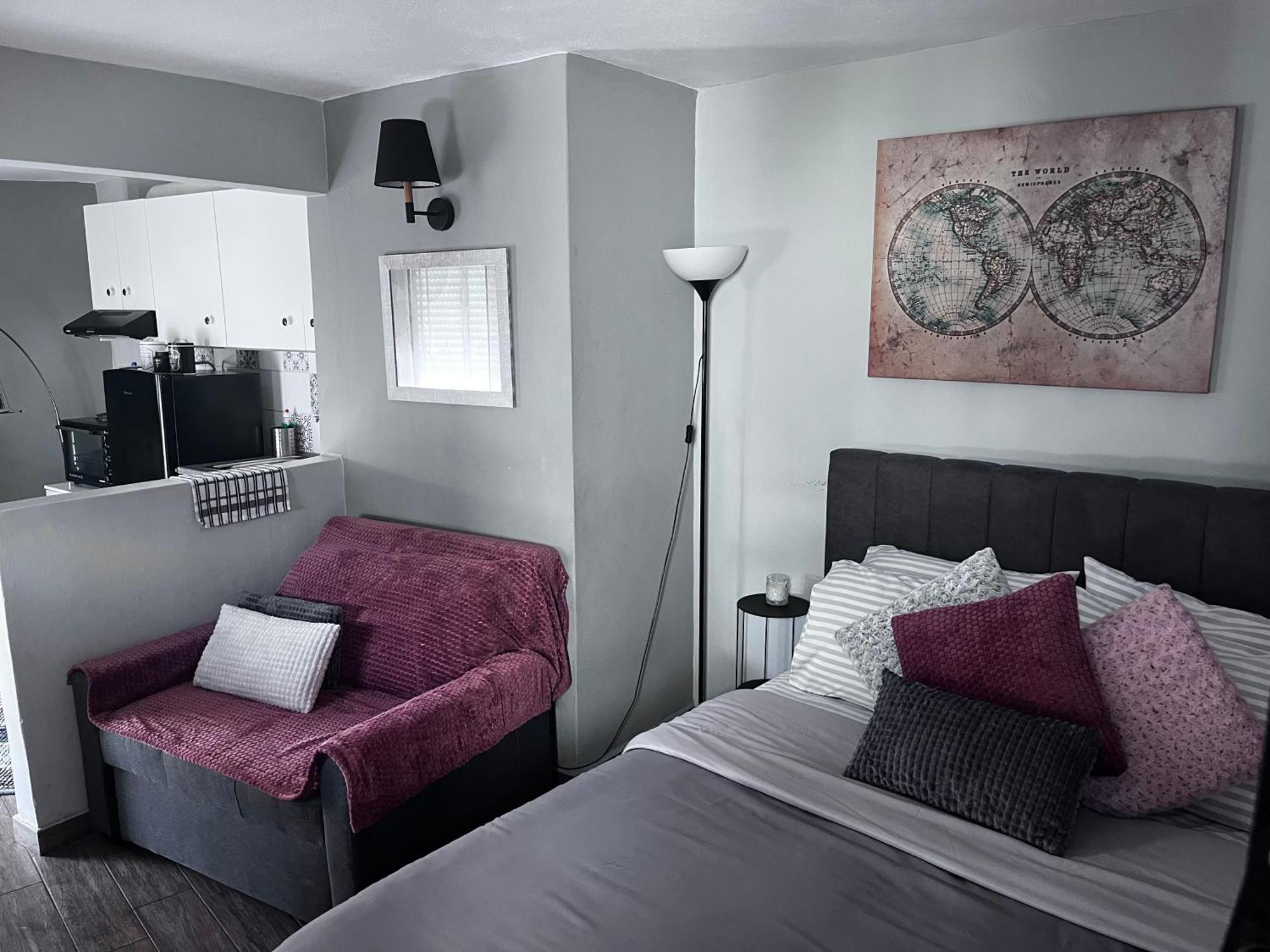 Cozy Studio Apartment In The Heart Of Ateny Zewnętrze zdjęcie
