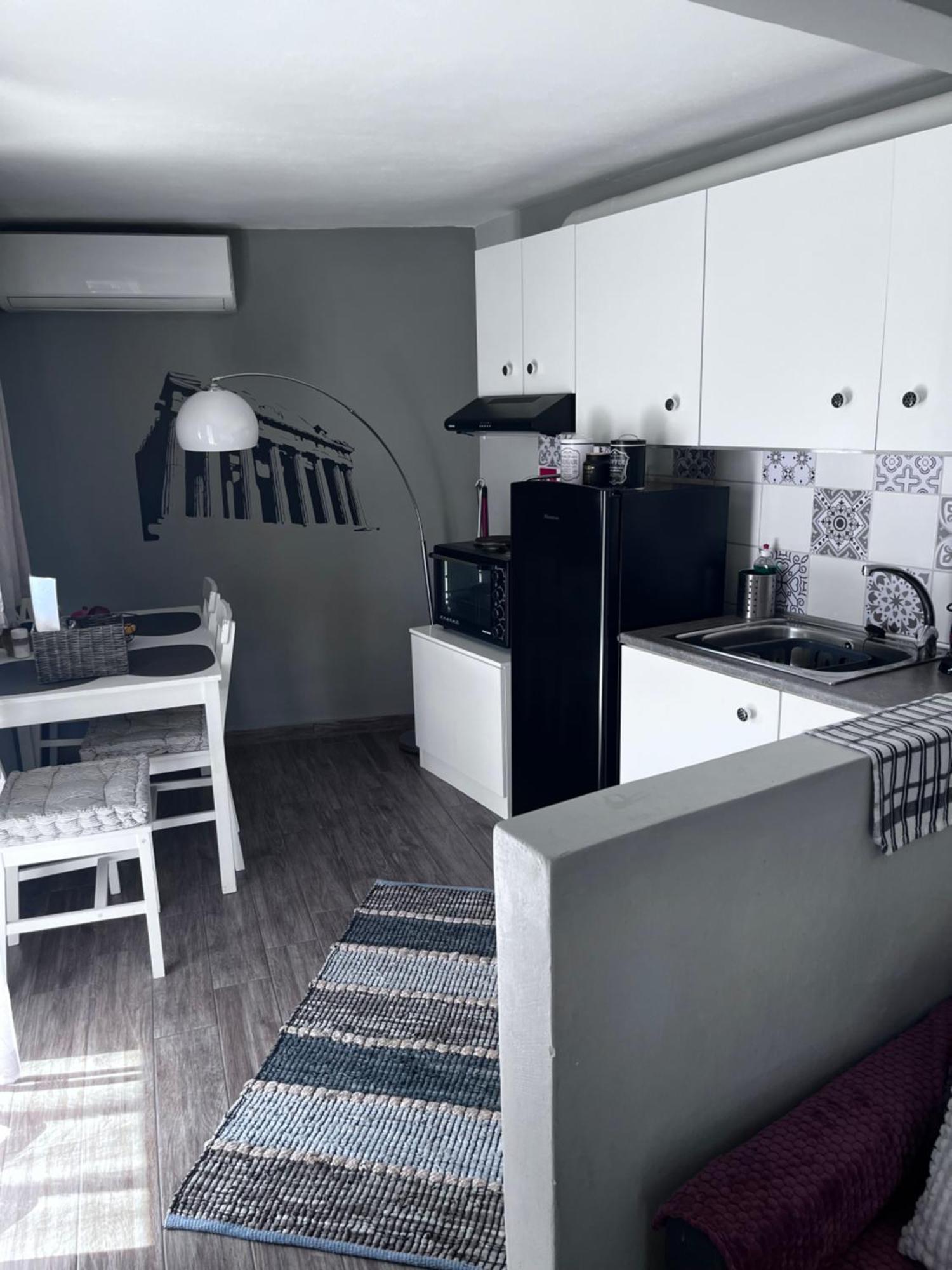 Cozy Studio Apartment In The Heart Of Ateny Zewnętrze zdjęcie